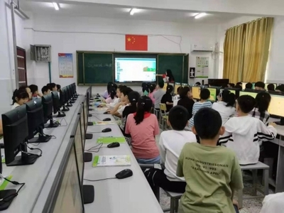 亭湖區舉辦“全國科普日”系列活動，推動計算機信息技術普及